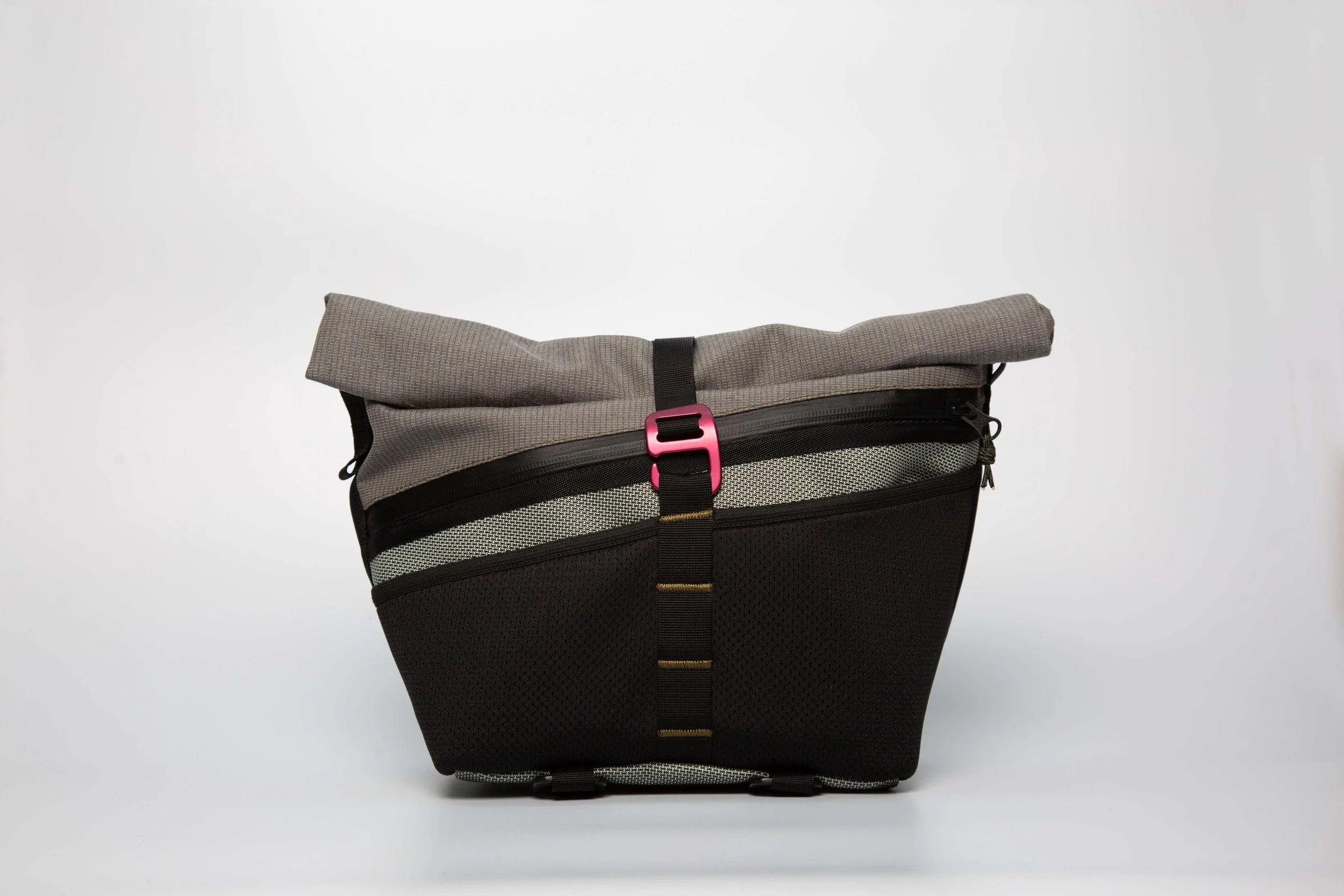 Doorsy Utility Bag – Shiny Grey//Stone