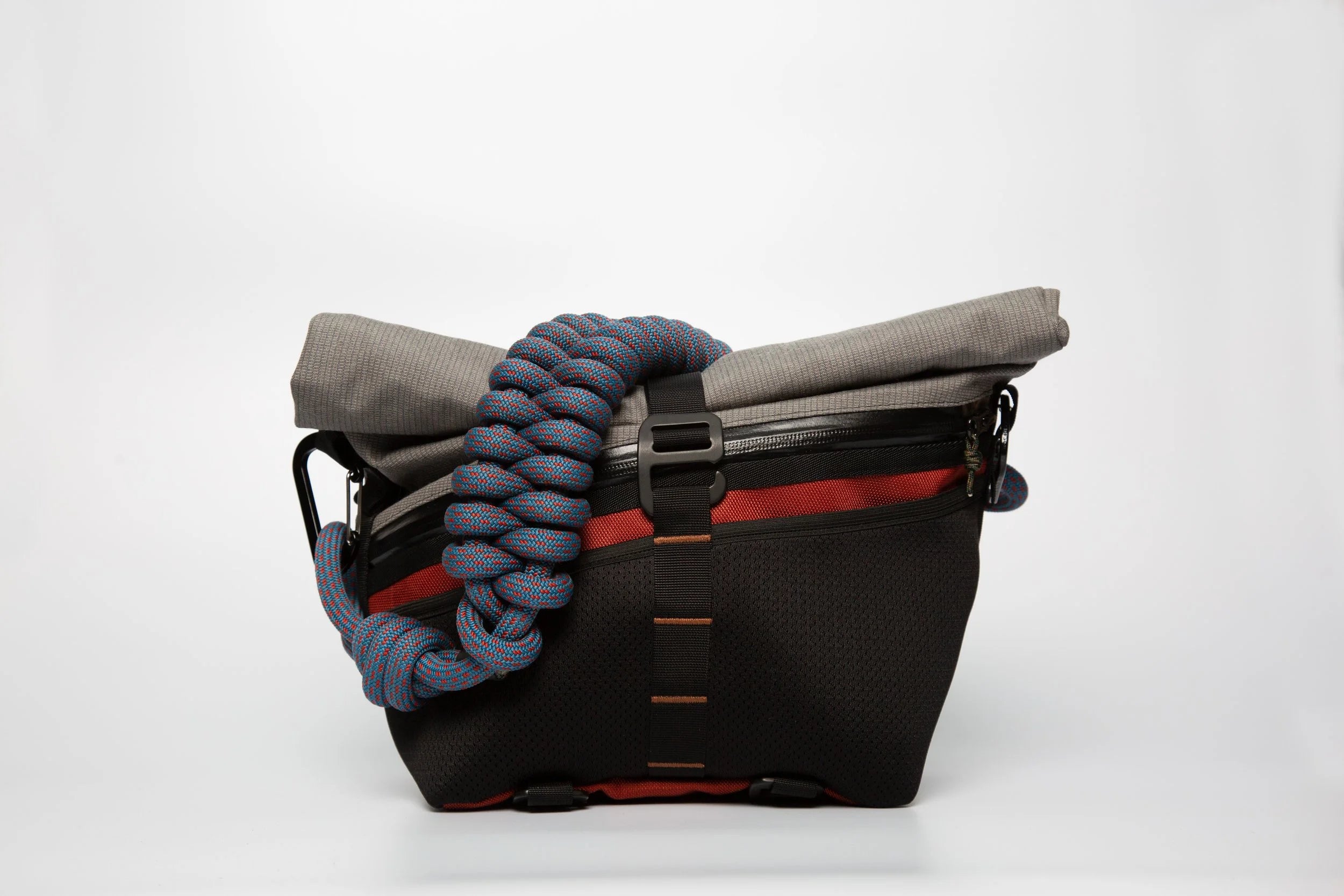 Doorsy Woven Strap – Dusty Blue/Red