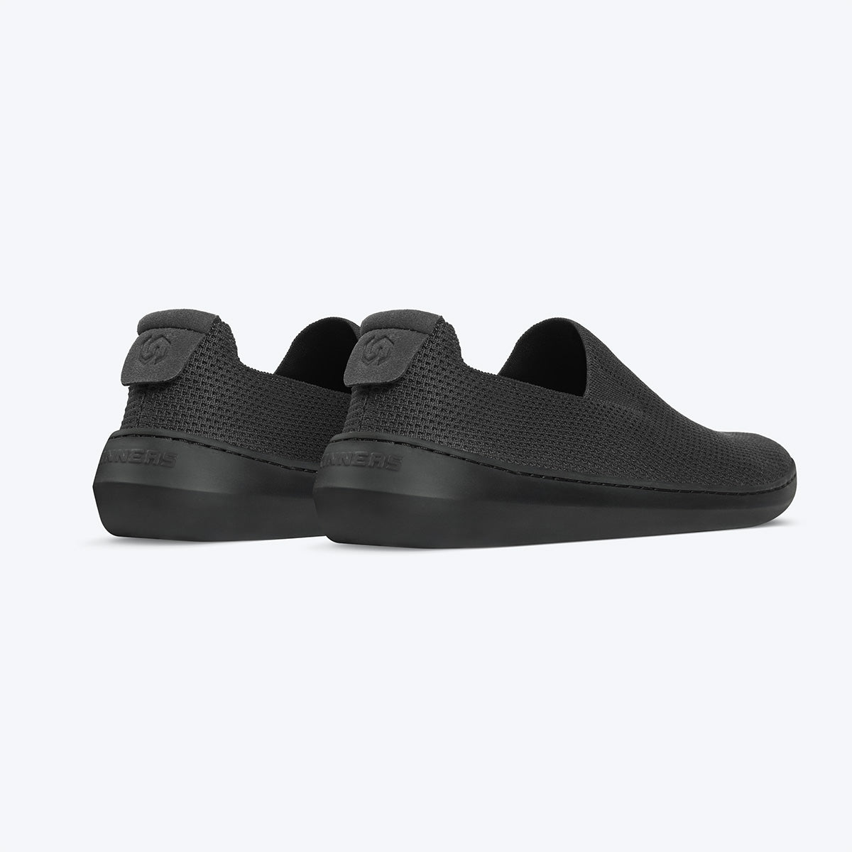 Skinners Seaker – True Black