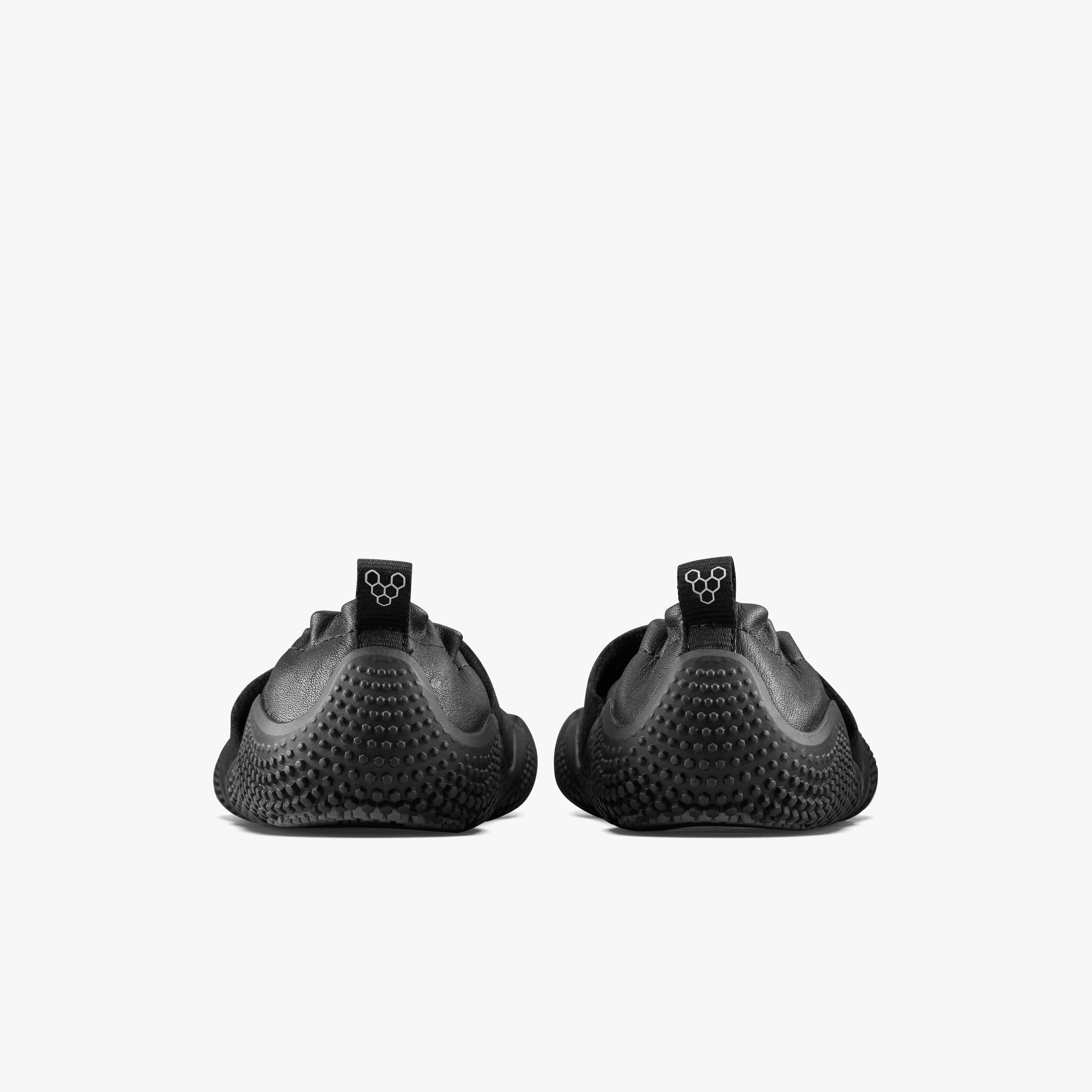 Vivobarefoot Motus Studio Ballet Womens barfodsballerina til kvinder i farven Eclipse, set bagfra