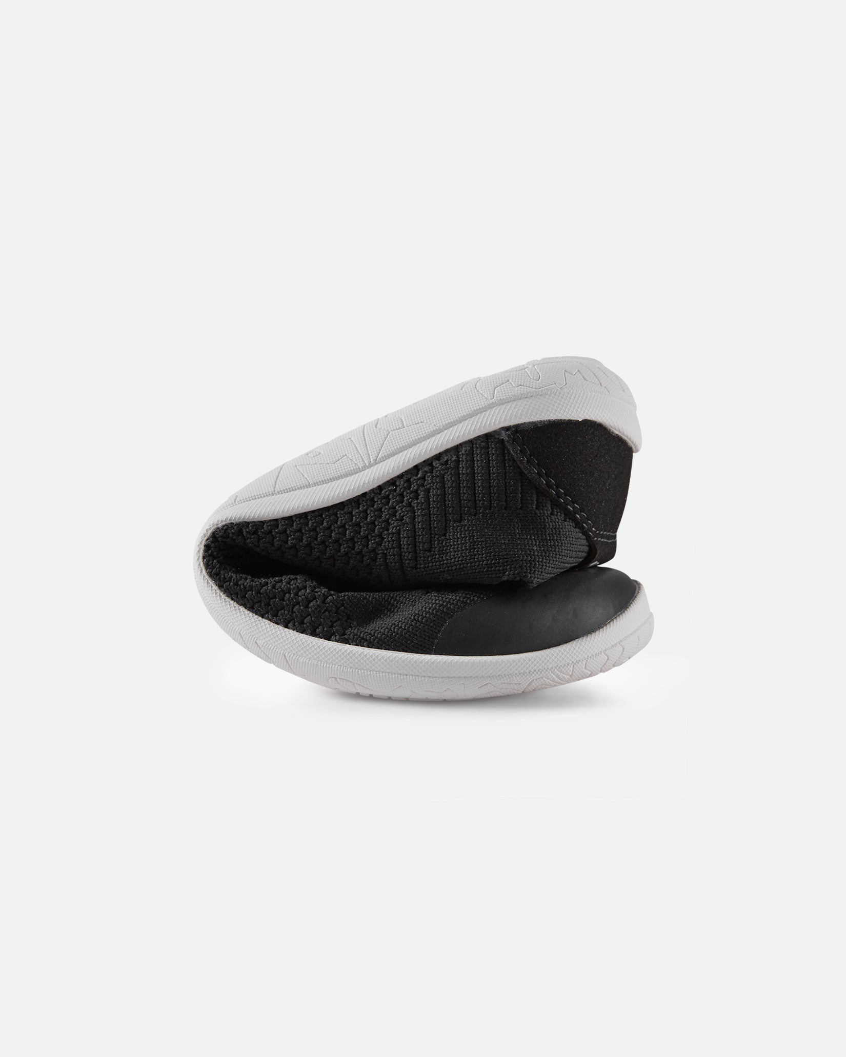 Reima Astelu – Black