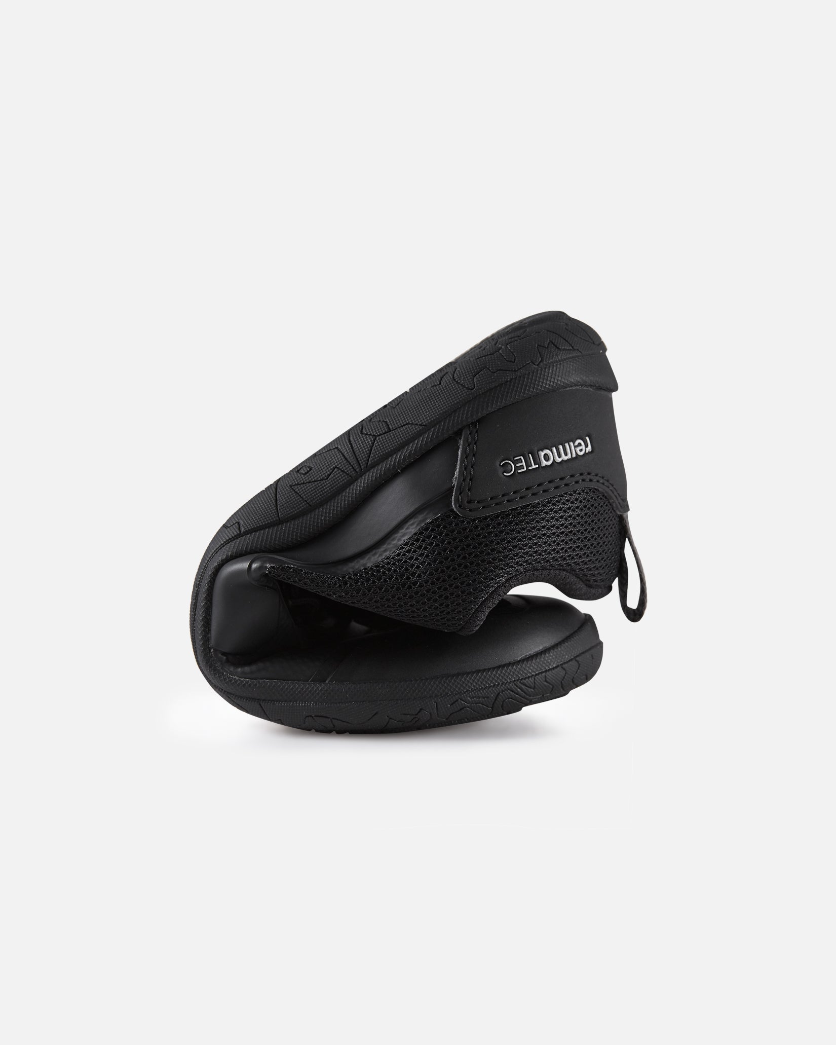 Reima Tallustelu – Black
