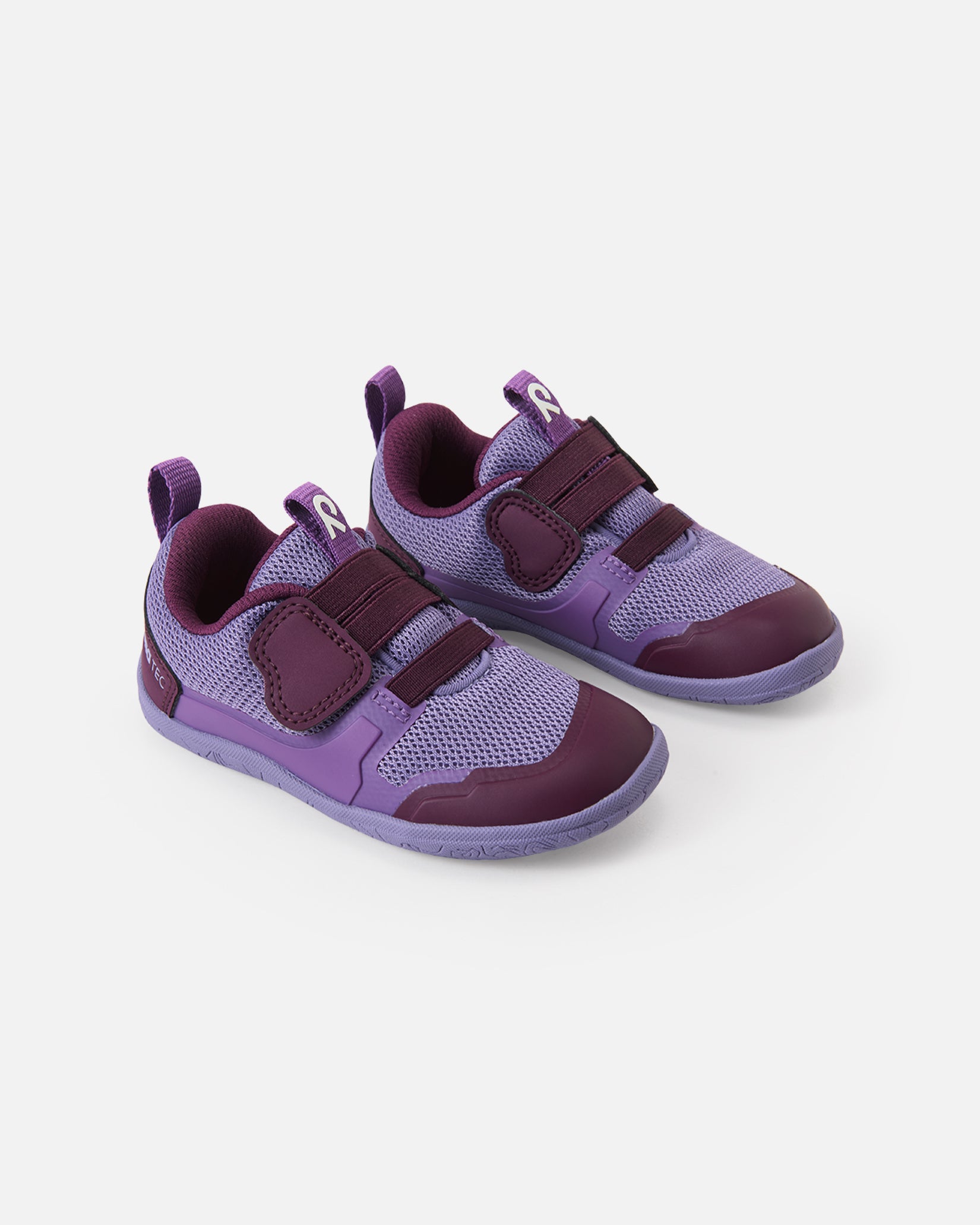 Reima Tepastelu barfodssko til børn i Misty Violet, et par i skrå vinkel