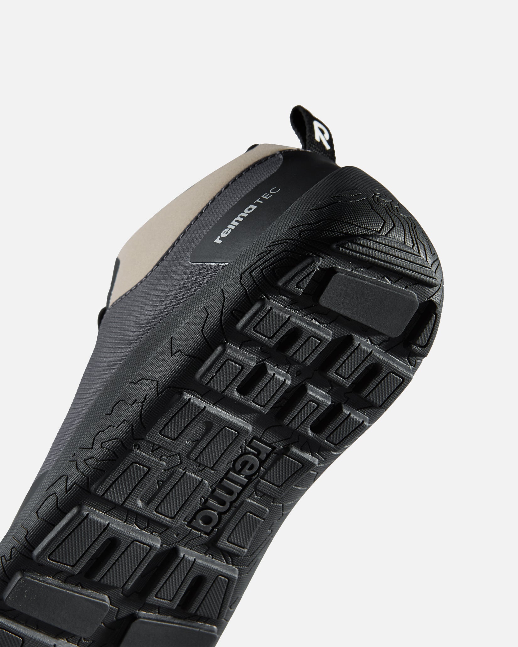 Reima Sankari – Soft Black