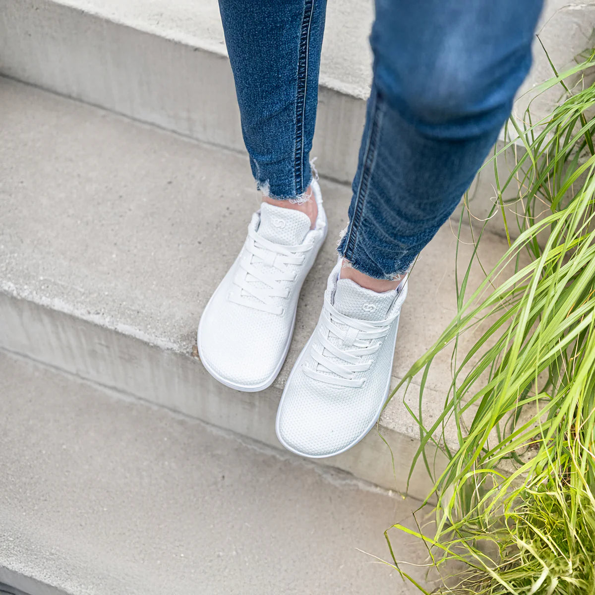 Skinners Globetrotter – White