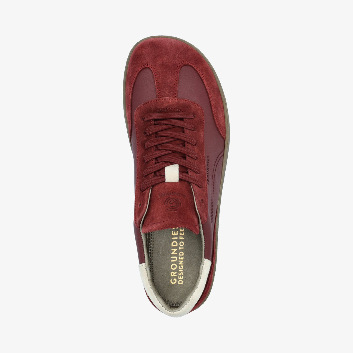 Bordeaux sneaker set oppefra med anatomisk formet tåboks og indlægssål med logo