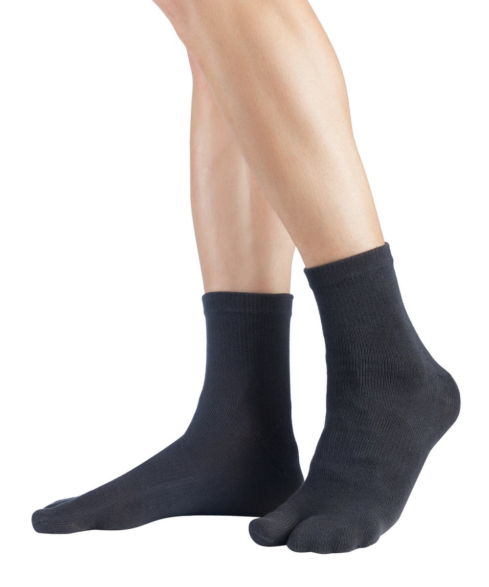 Knitido Essentials Tabi Short – Tabi socks