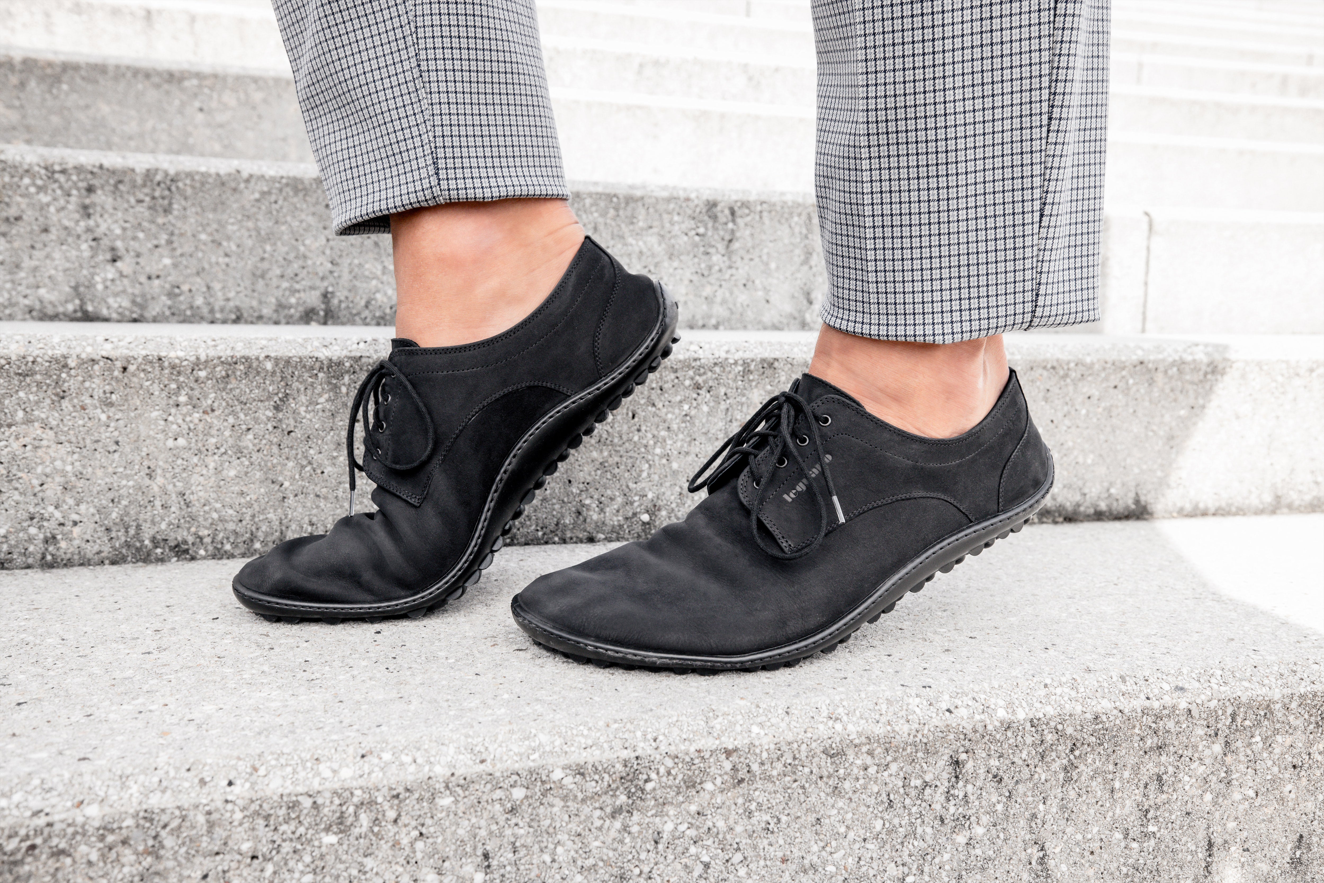 Leguano Dean – Black