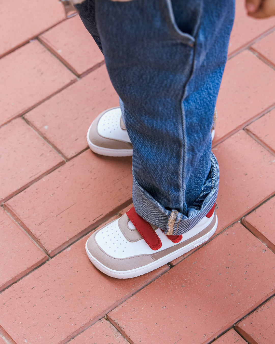 Muris Petra Mini – Fire Red