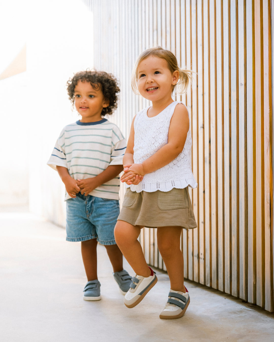 Muris Petra Mini – Ruby Red