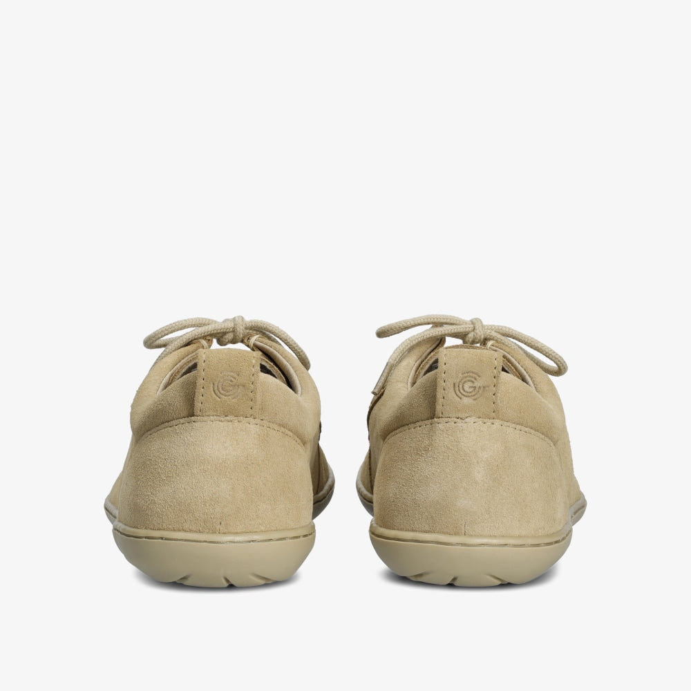 Groundies Cricket Mens – Beige, på fod