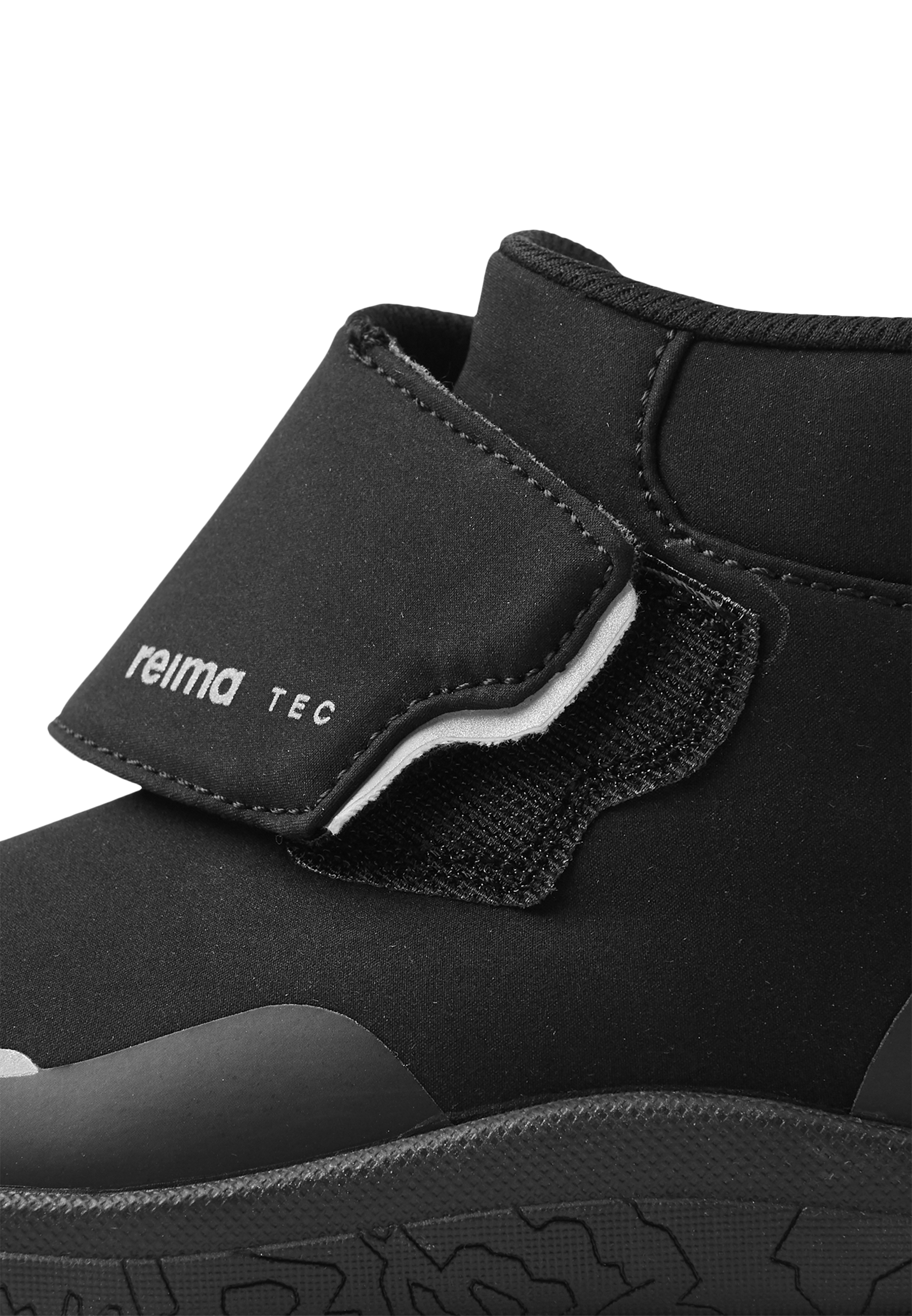 Reima Hyppii – Black