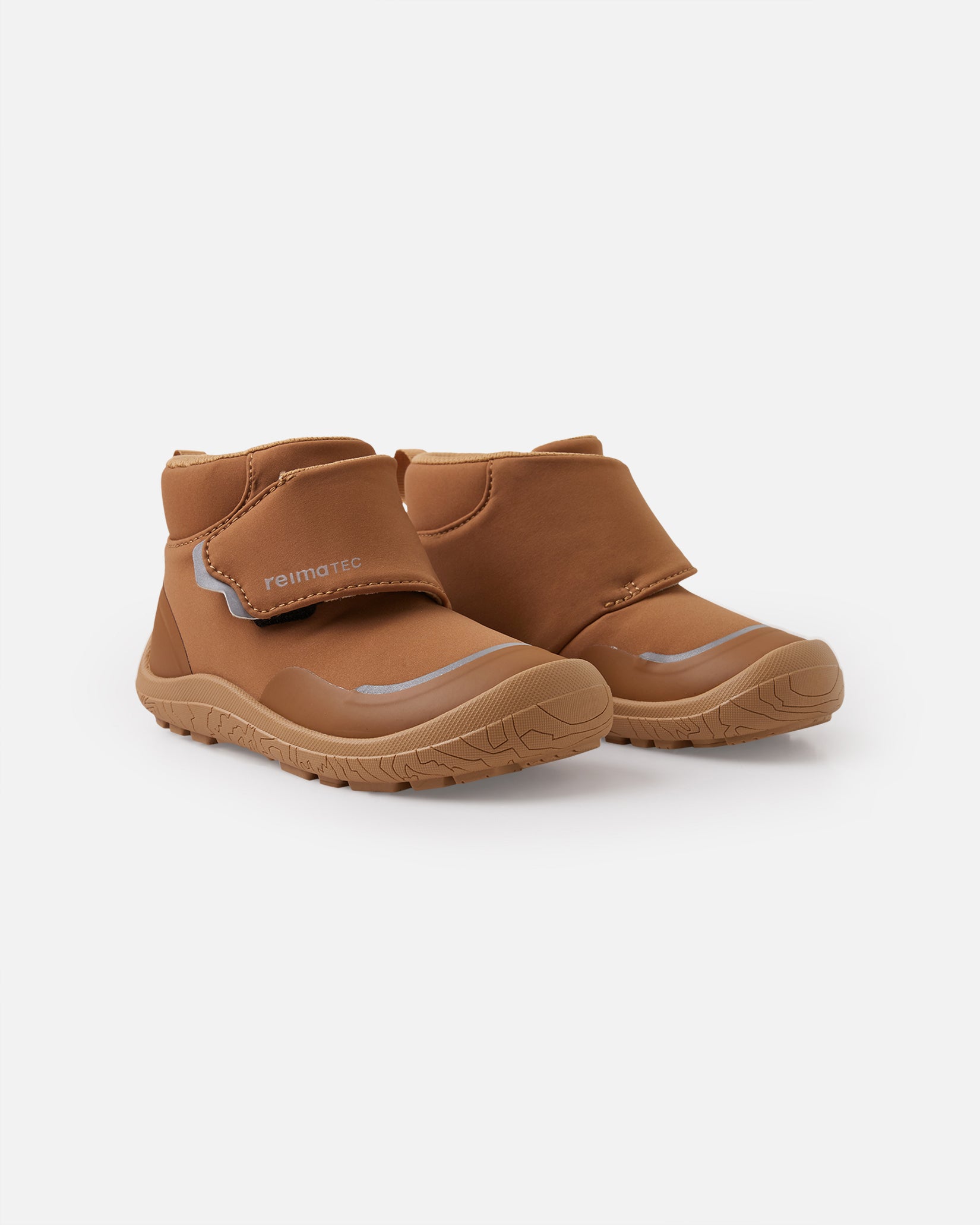 Reima Hyppii – Cinnamon Brown (5400144A) – par set skråt forfra