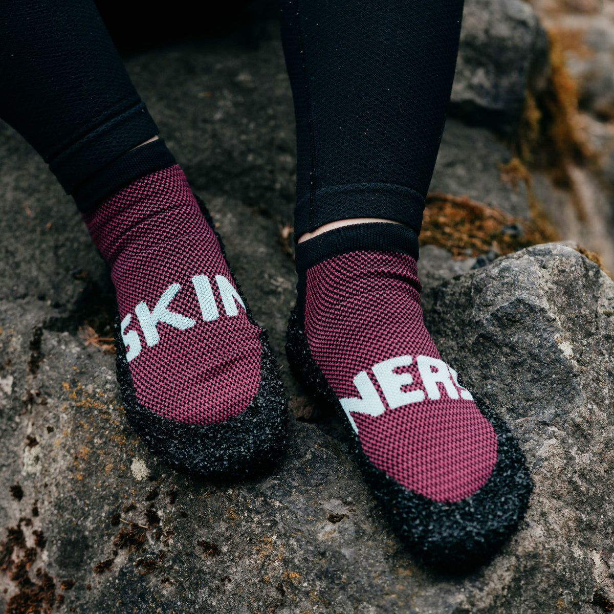 Skinners Essentials 2.0 barfods udendørssokker i farven grape, billede 7