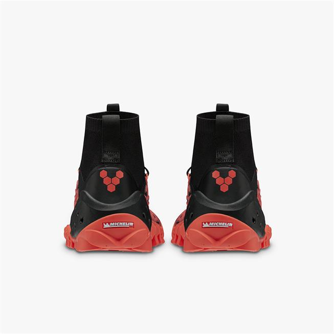 Vivobarefoot ESC Tempest Womens barfods vandstøvler til kvinder i farven black/neon coral, bagfra