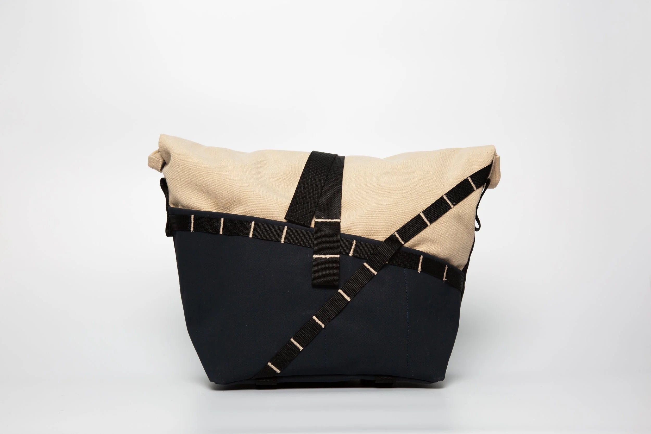 Doorsy Utility Bag – Navy//Sand