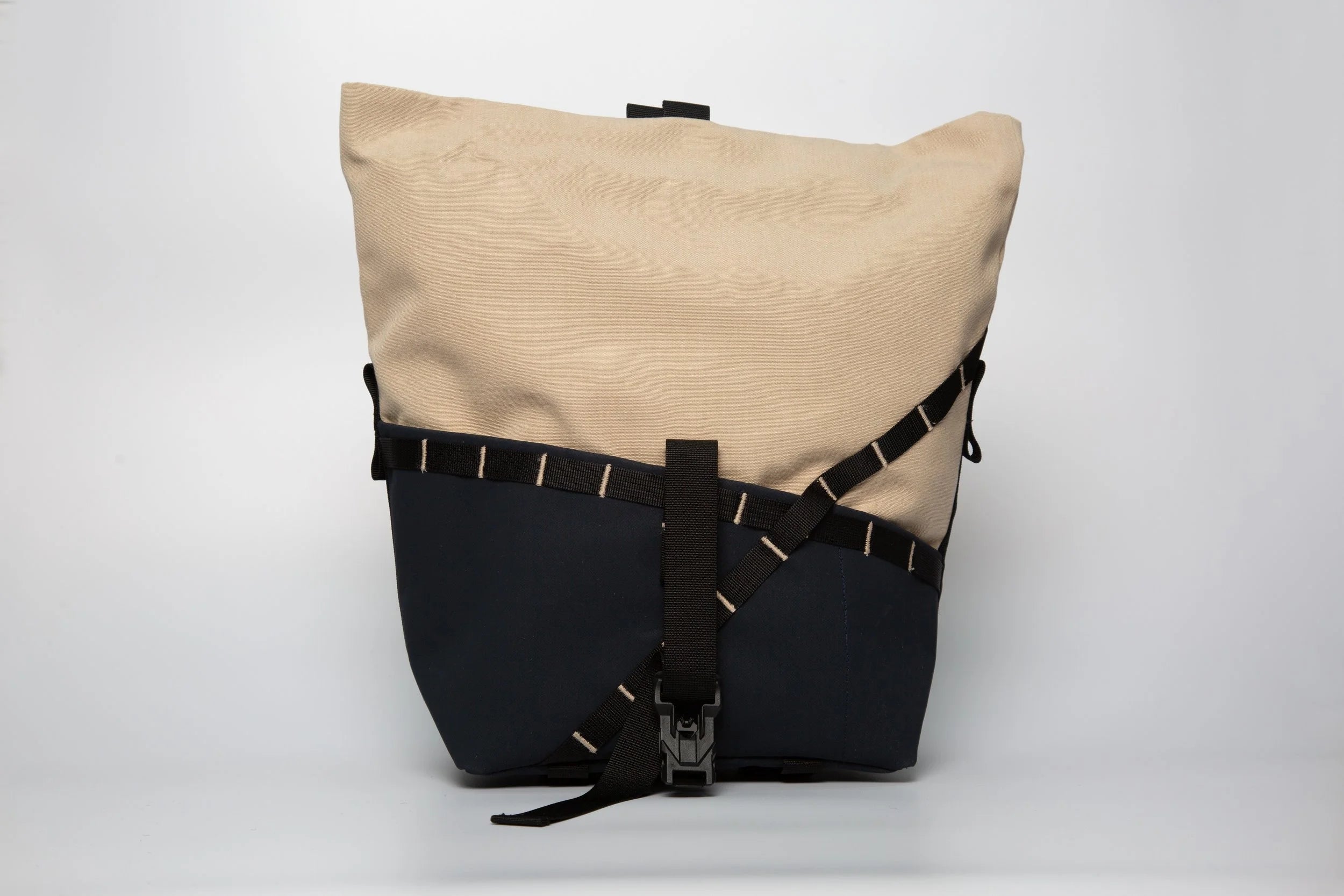 Doorsy Utility Bag – Navy//Sand