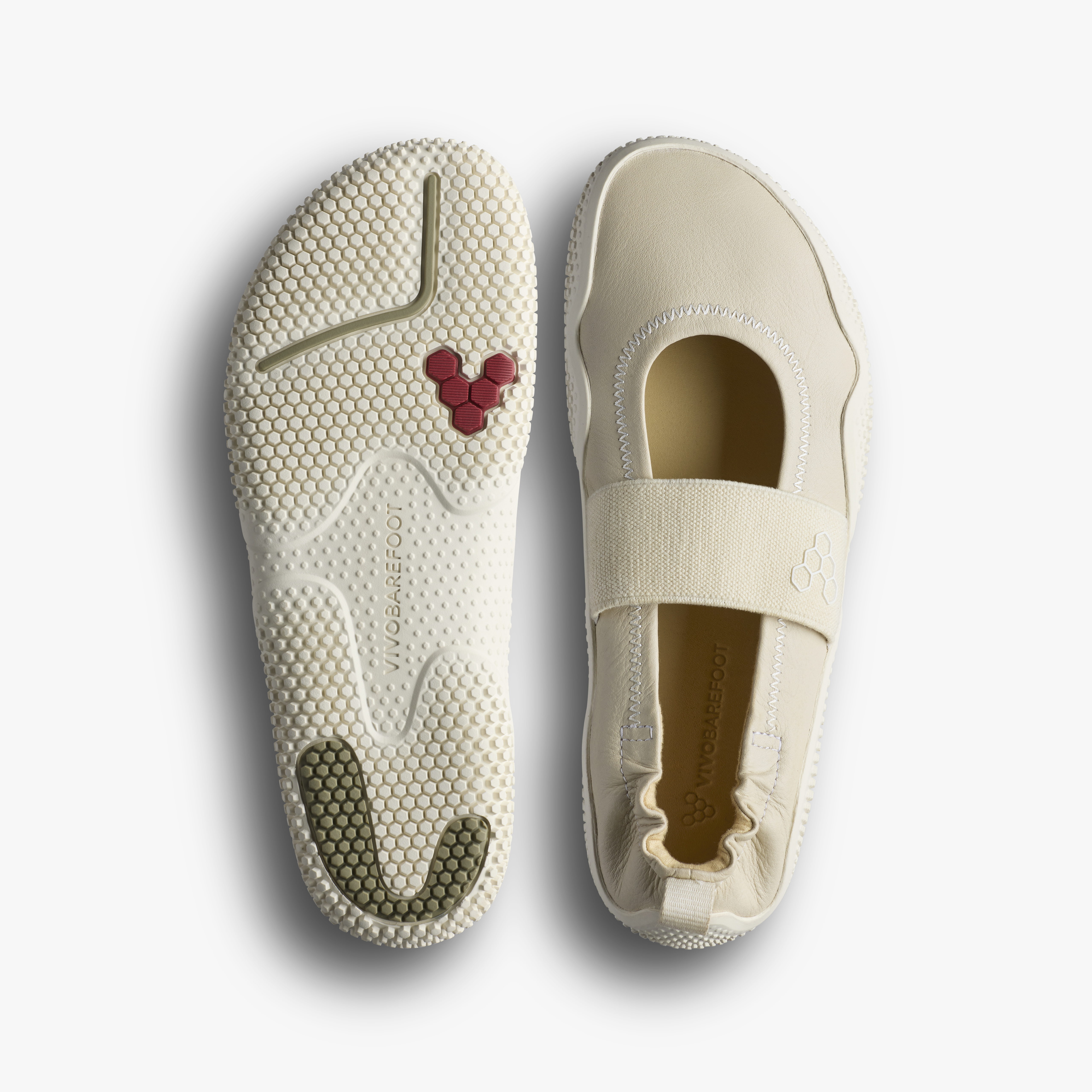 Vivobarefoot Motus Studio Ballet Womens barfodsballerina til kvinder i farven Sand, sål og overside