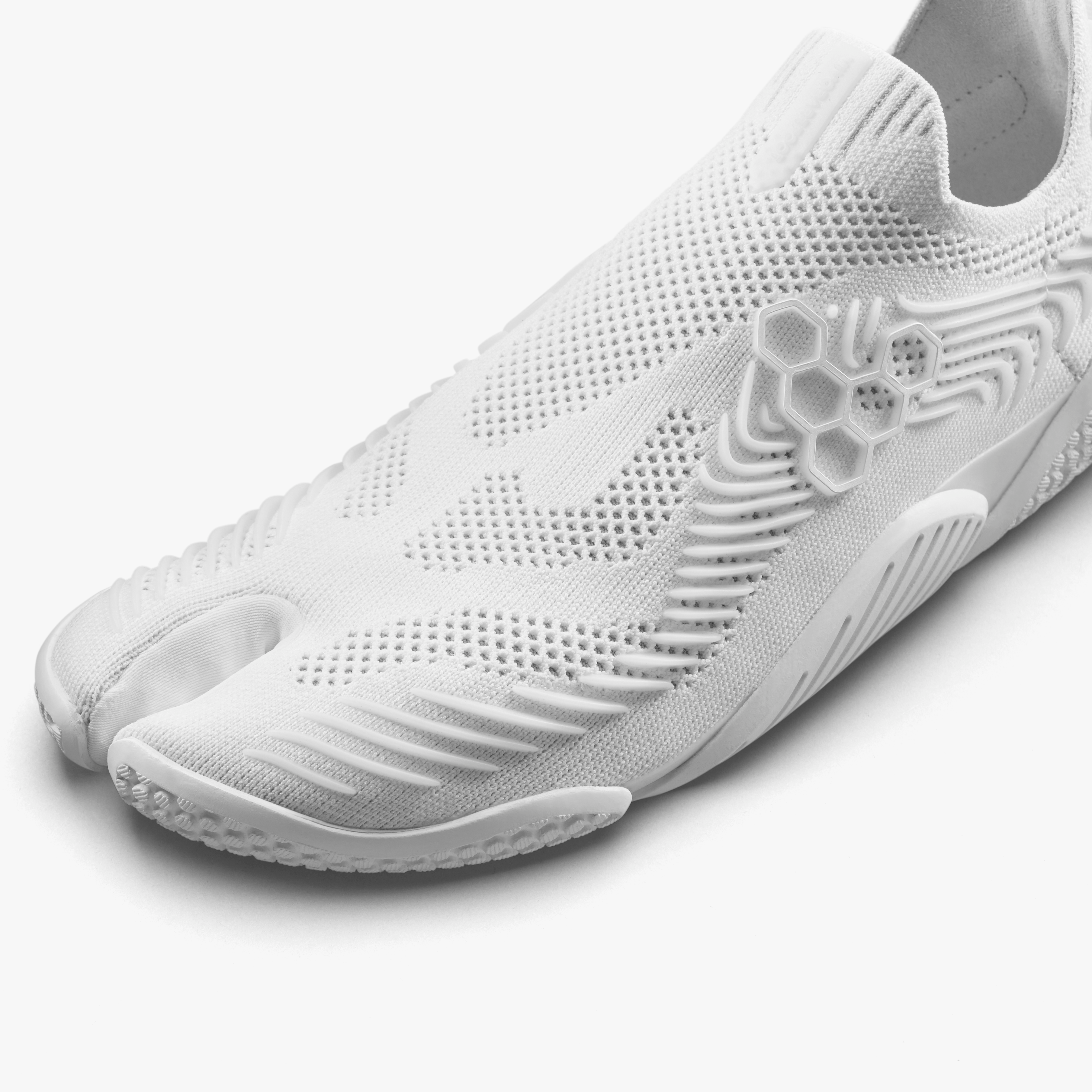 Vivobarefoot Motus Flex Tabi Womens – Bright White