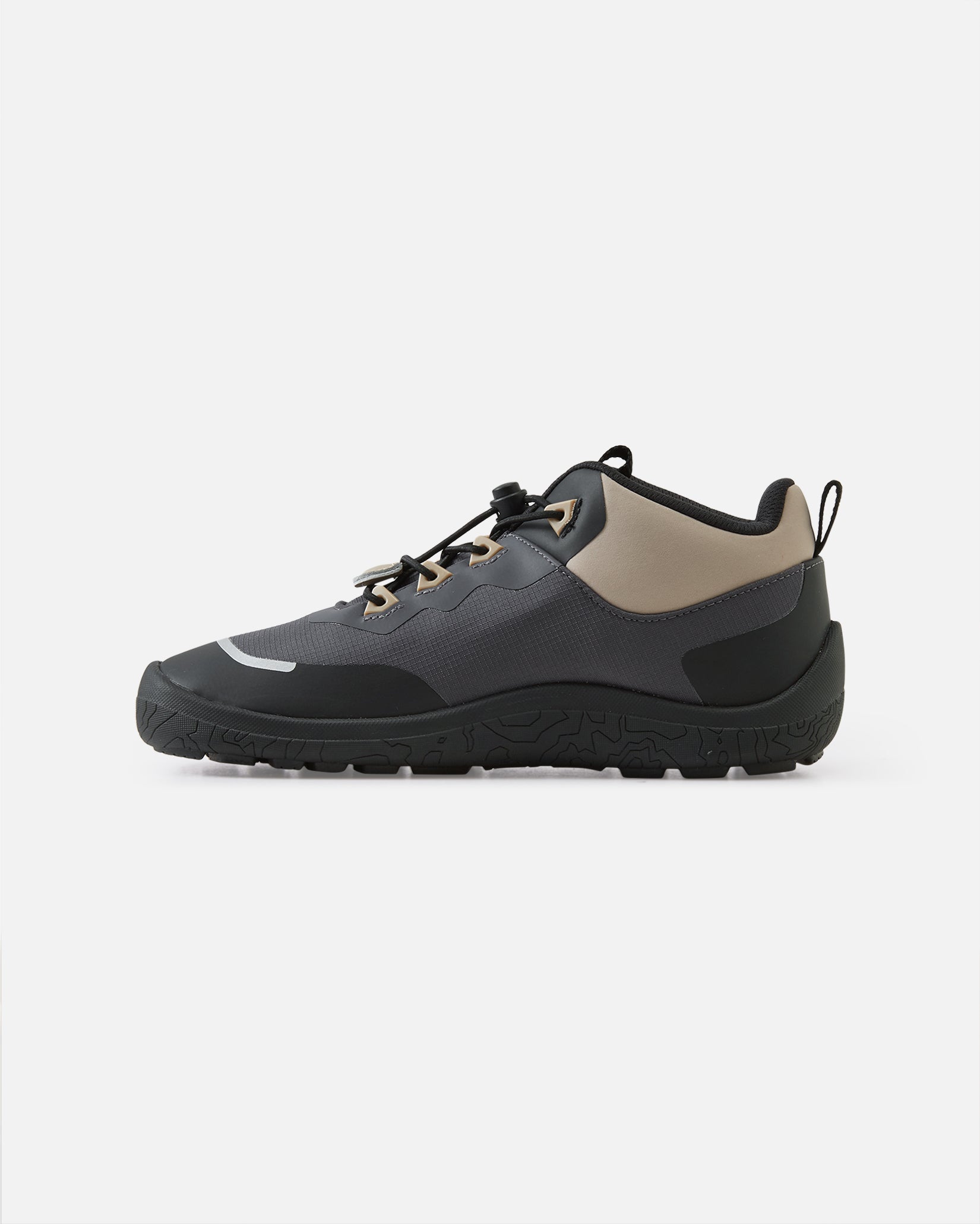 Reima Sankari – Soft Black