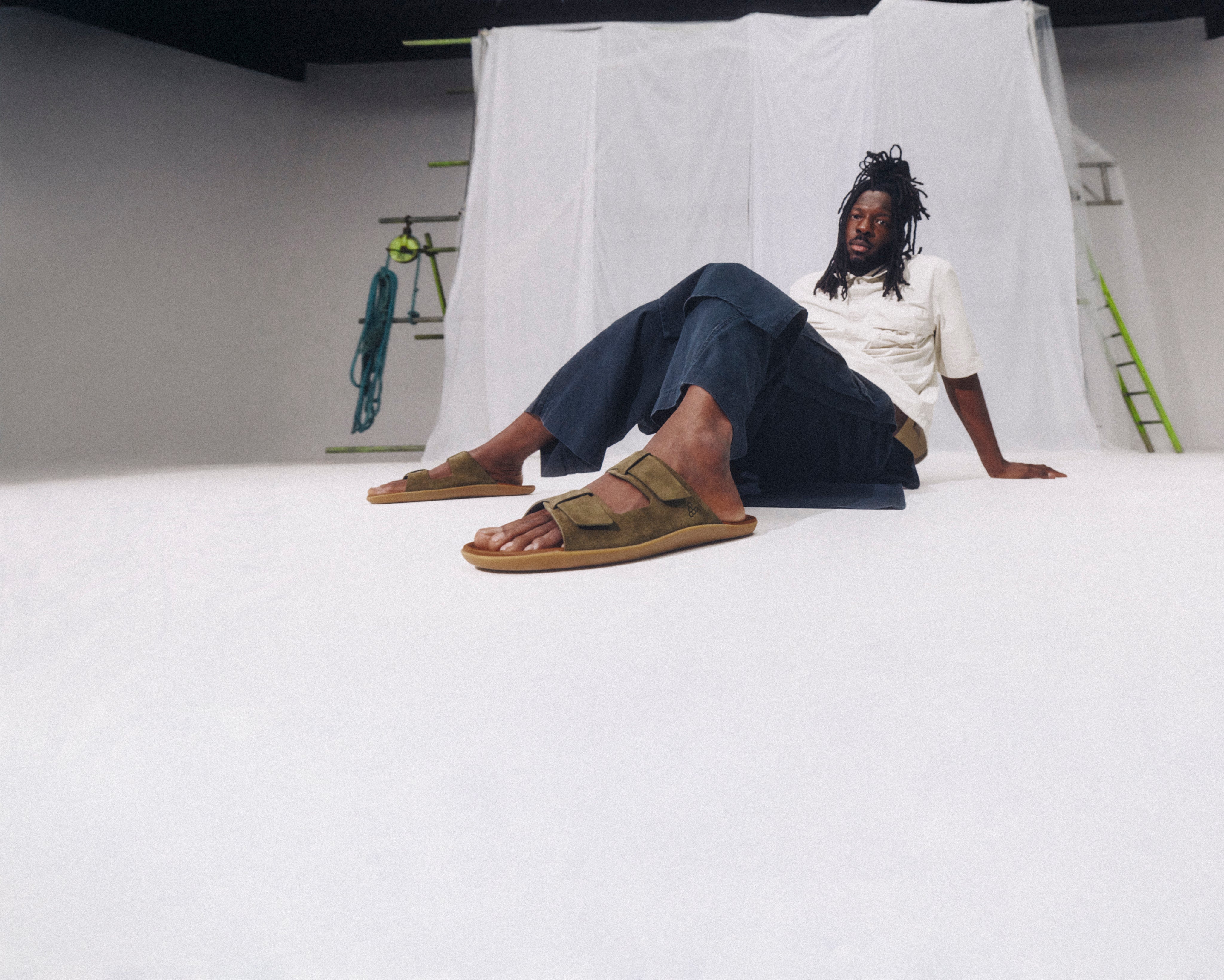 Vivobarefoot Sensus Yin Slide Mens i Obsidian – lookbook 11