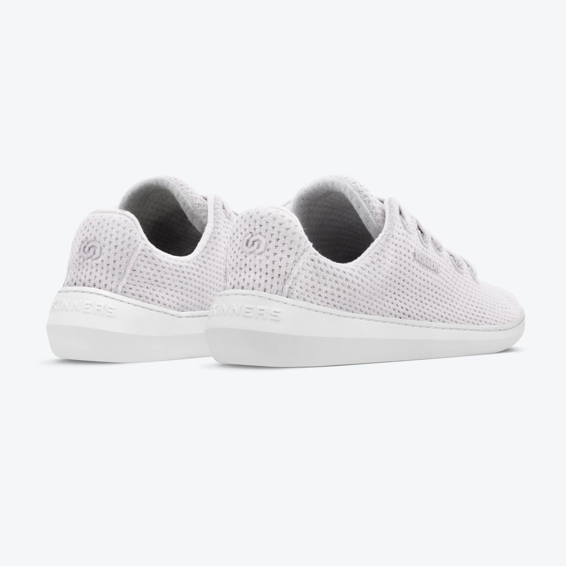 Skinners Globetrotter – White