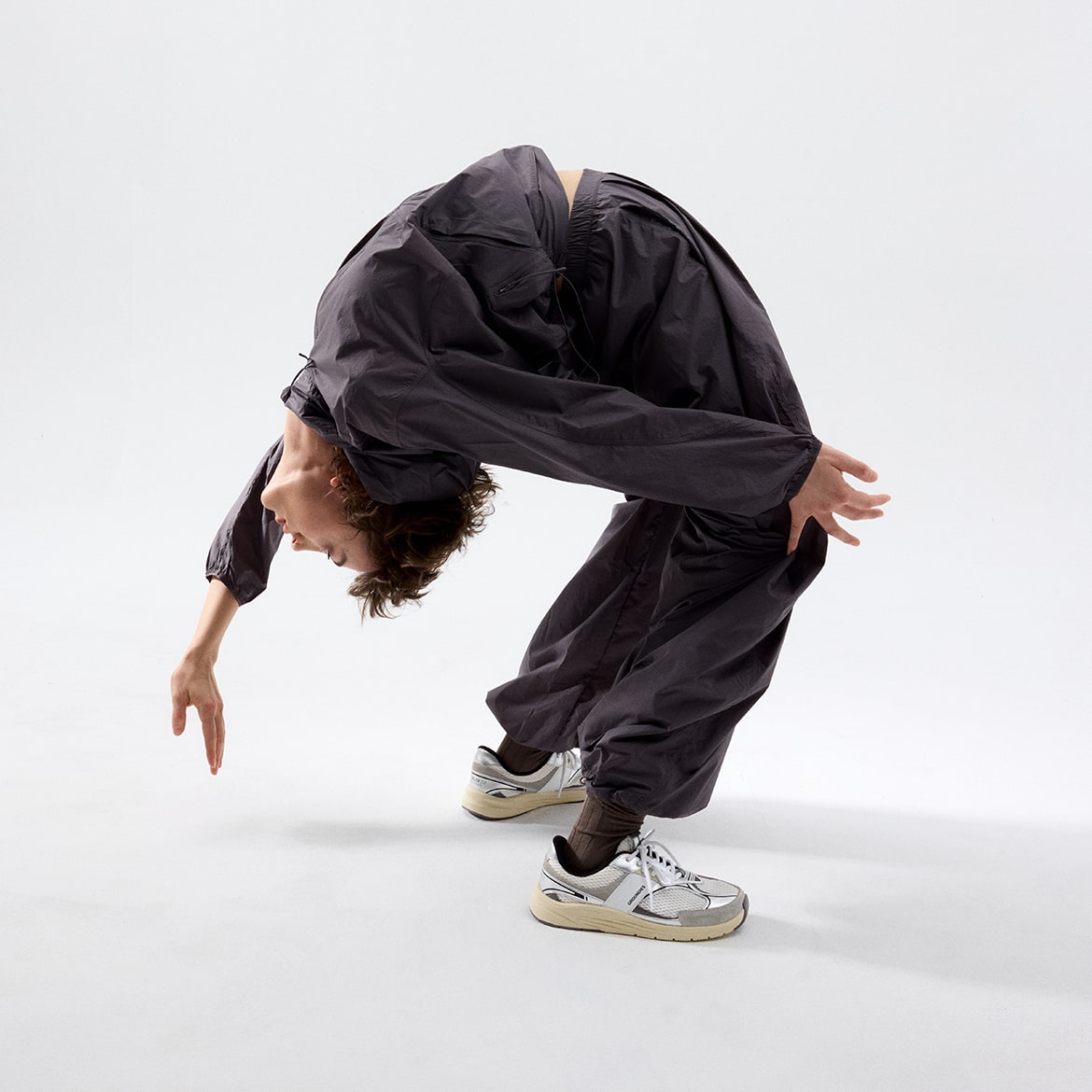 Groundies Starlite 2.0 Womens – White/Silver/Black, på fod