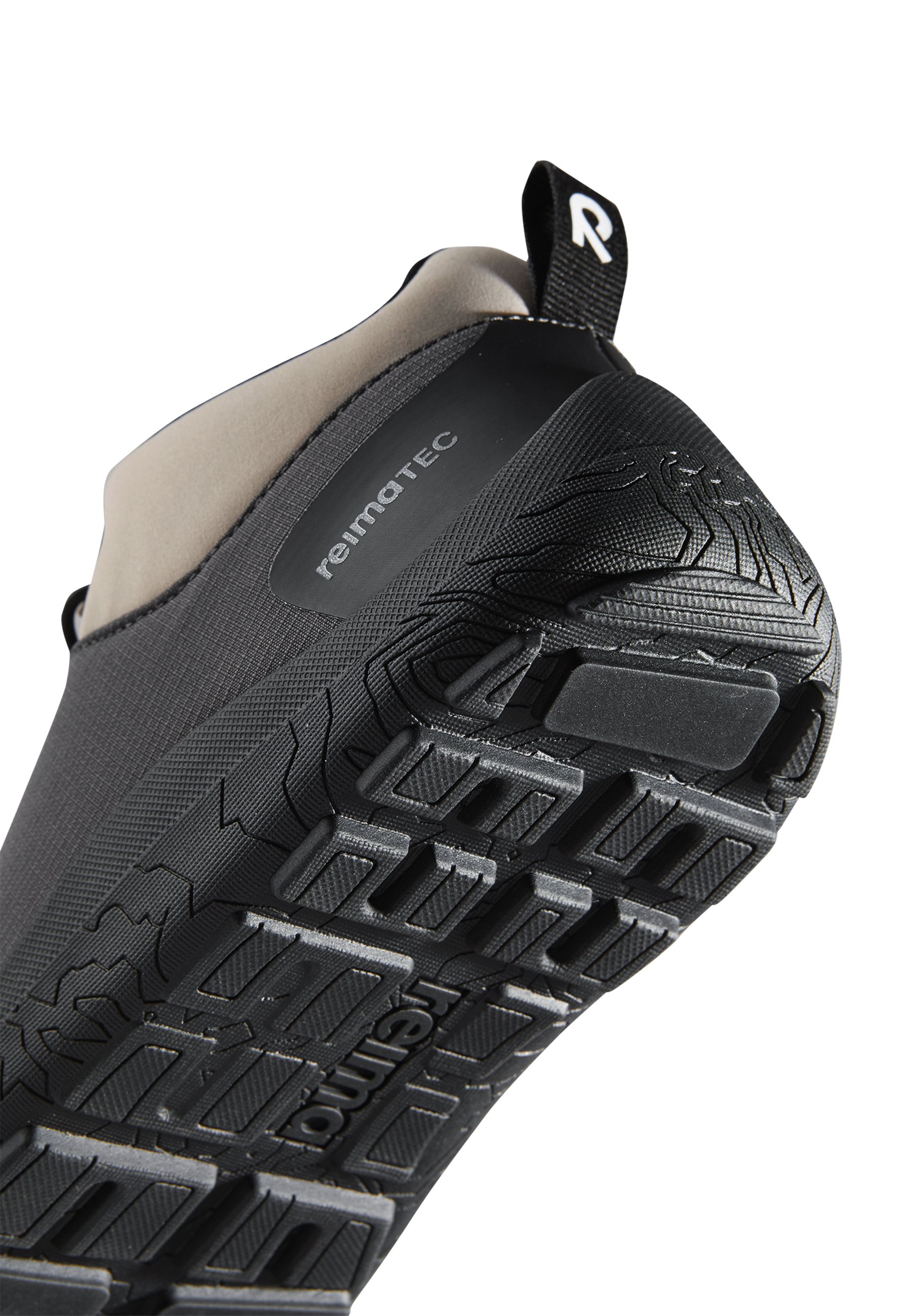 Reima Sankari – Soft Black