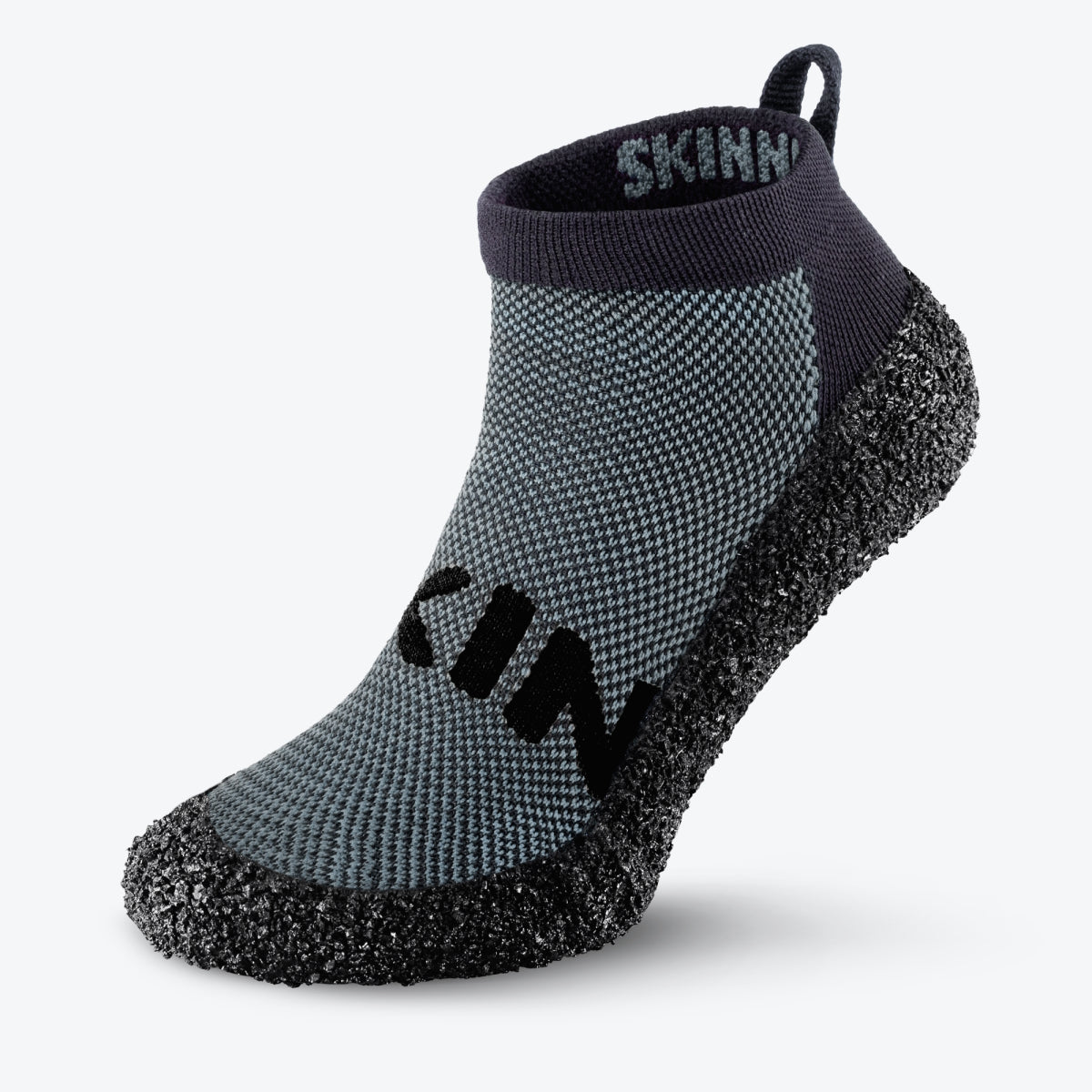 Skinners Essentials 2.0 barfods udendørssokker i farven concrete, forside