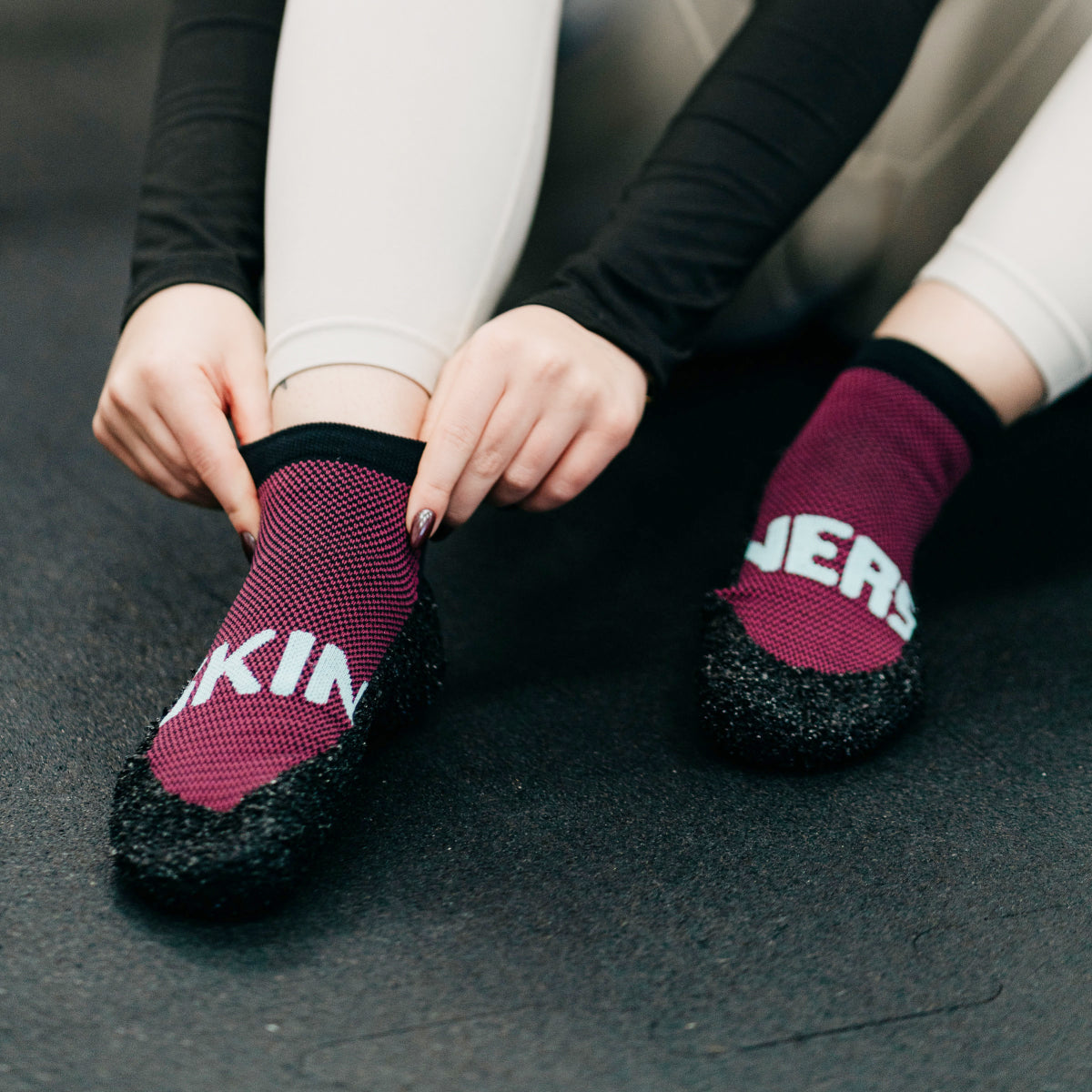 Skinners Essentials 2.0 barfods udendørssokker i farven grape, billede 5