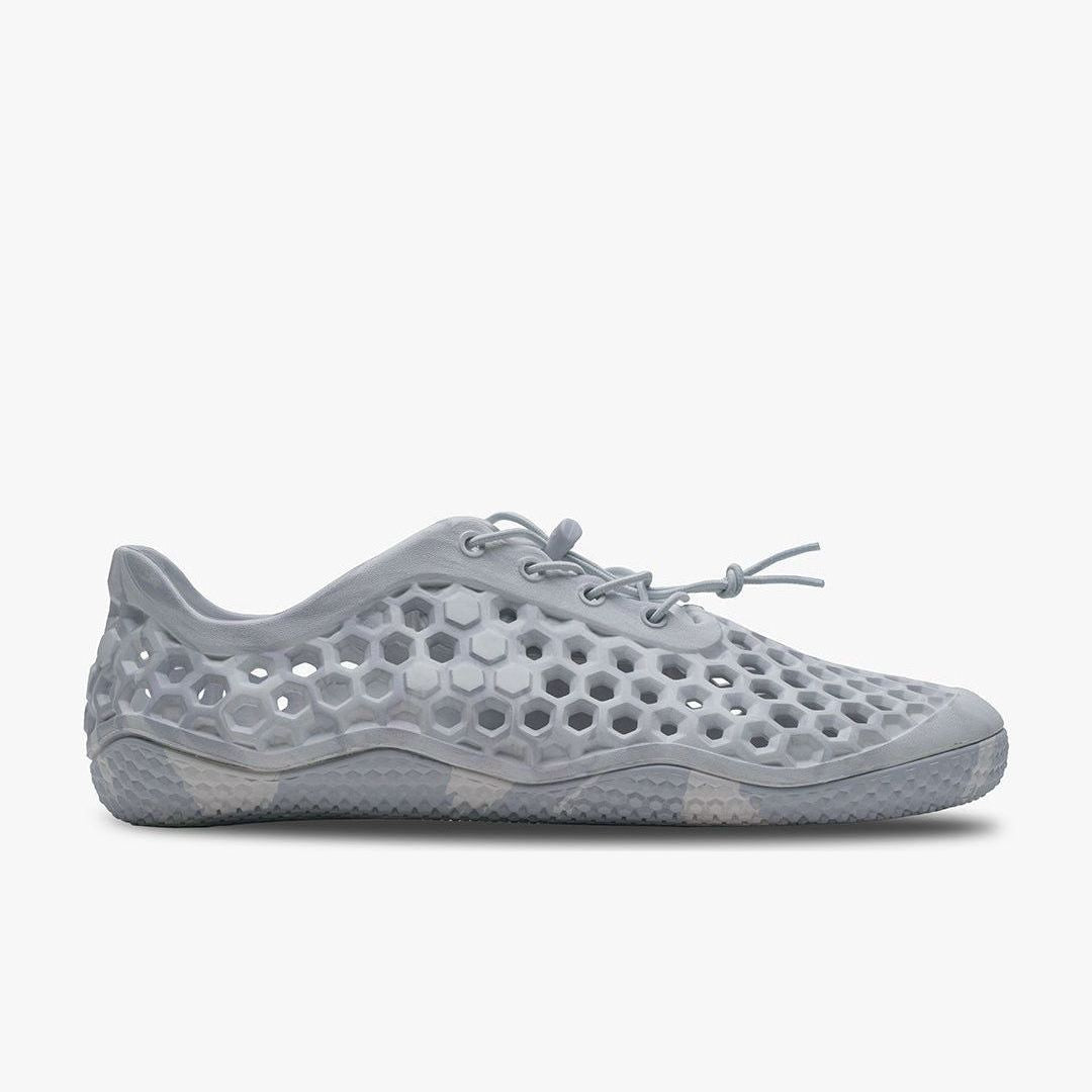 Vivobarefoot Ultra III Bloom barfodsvandsko i Moonstone Grey fra ydersiden