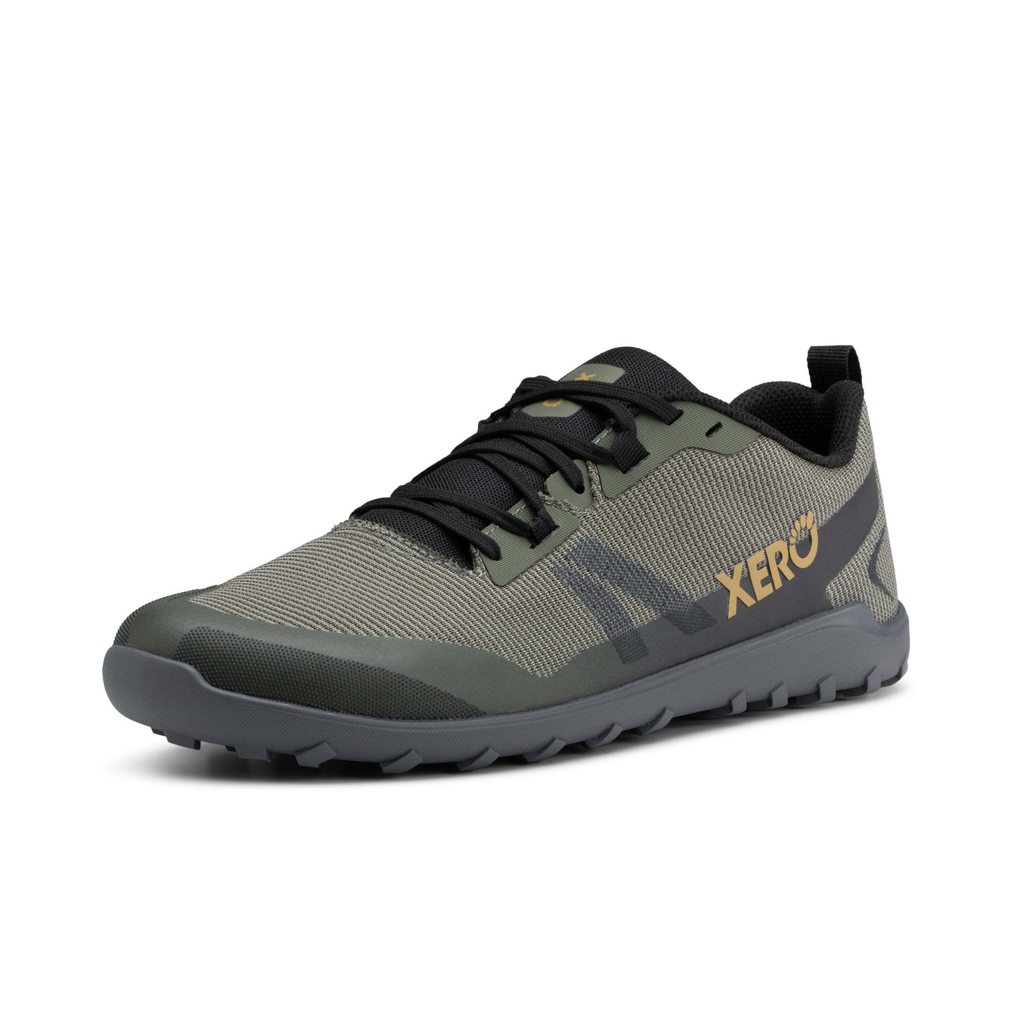 Xero Shoes Mesa Summit barfodssko til herre i farven Army Green, set skråt forfra