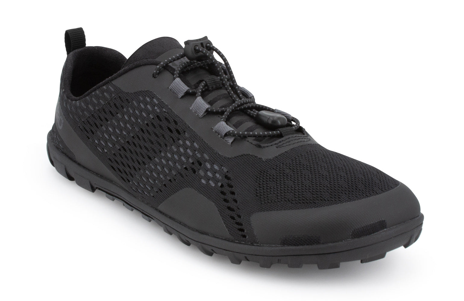 Xero Shoes Aqua X Sport barfods vand træningssko til mænd i farven black, vinklet